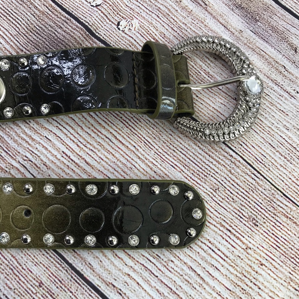 Blinged Out Ombré Patent Belt - Picture 7 of 14
